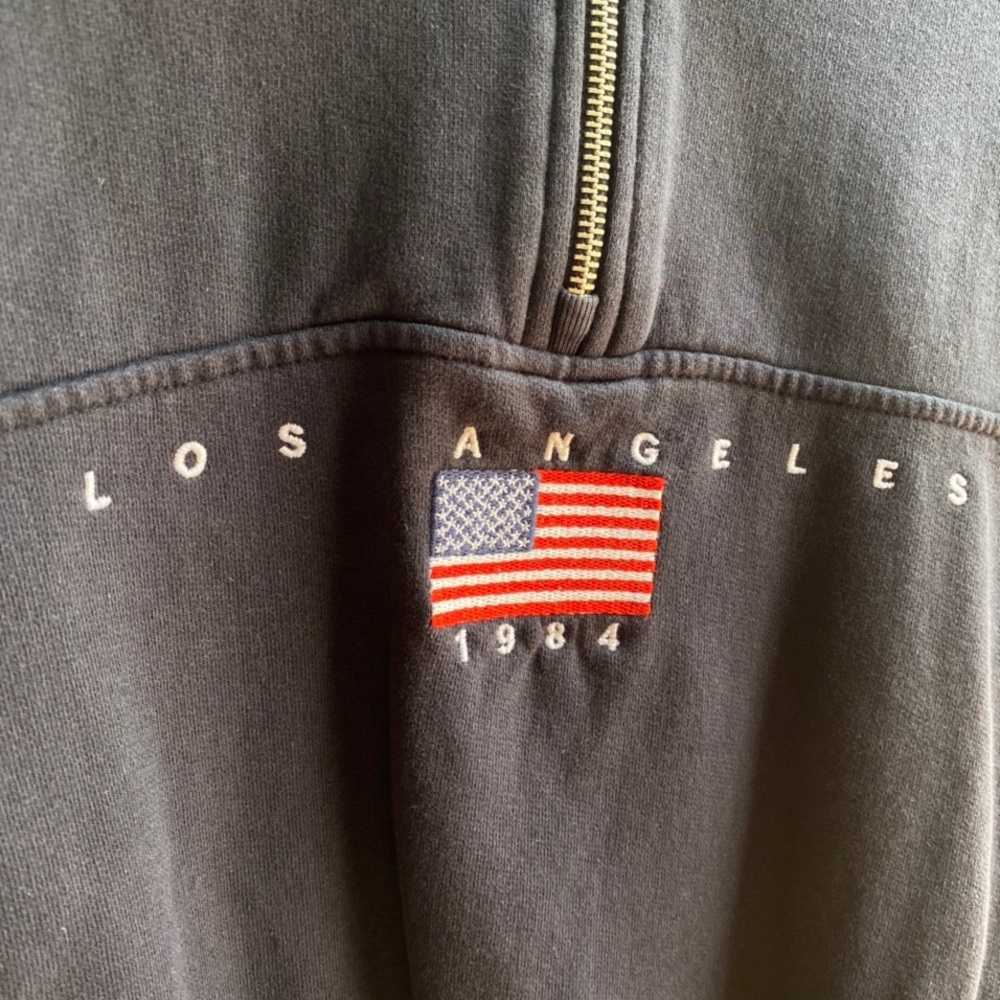 Brandy Melville Los Angeles Pullover - Picture 3 of 3